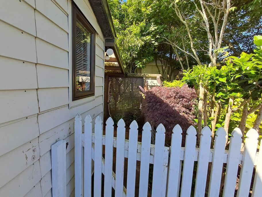 Sweet Guesthouse Waitara Exterior photo
